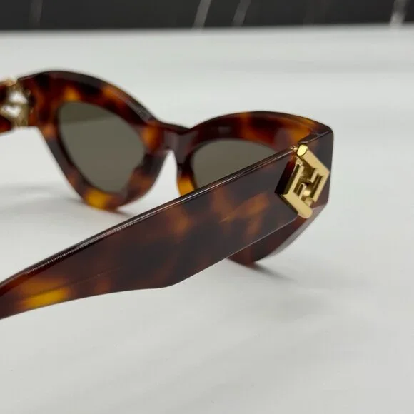 NEW FENDI FE40146I 53N HAVANA SUNGLASSES WOMEN FENDI NEW FENDI FE40146I 53N HAVANA SUNGLASSES WOMEN FENDI main image 3
